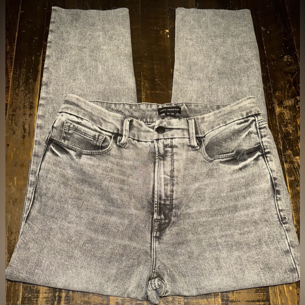 Good American Charcoal Straight Leg Jeans